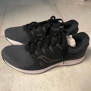 NEW Saucony Women’s VersaFoam Inferno